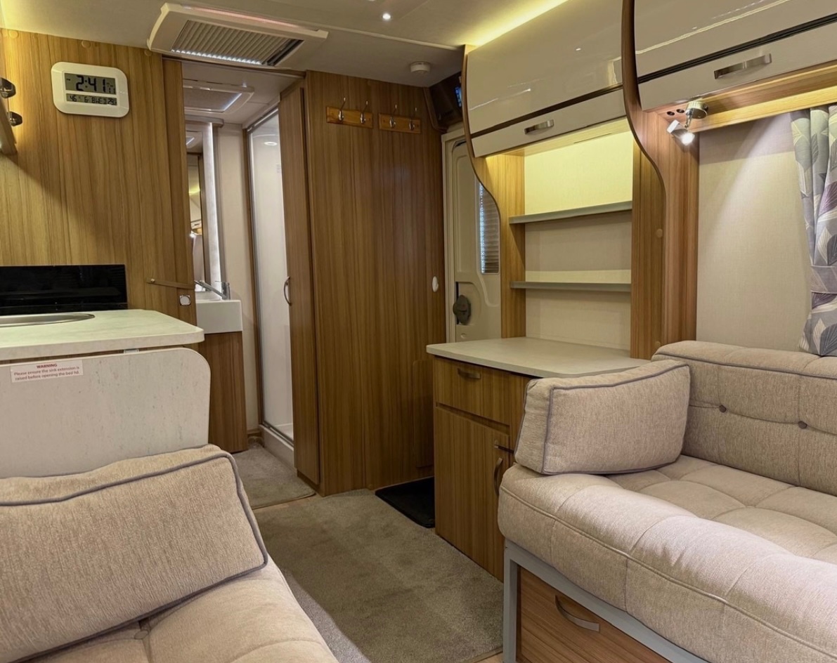 🔱 Luxusní zimní karavan Lunar Clubman CK 2019 – ALDE - 9