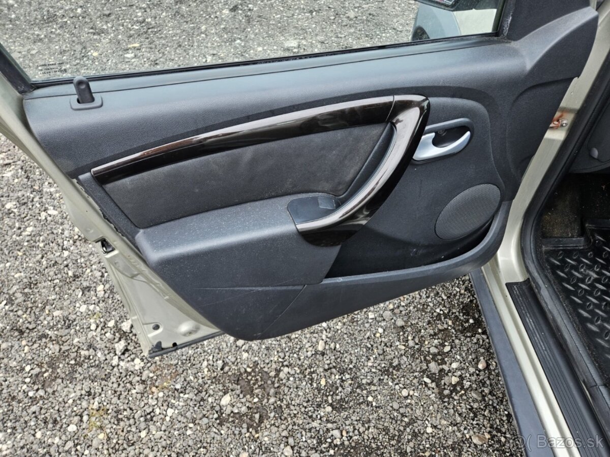 Dacia Duster 1.6 16V 4x4 Access - 9