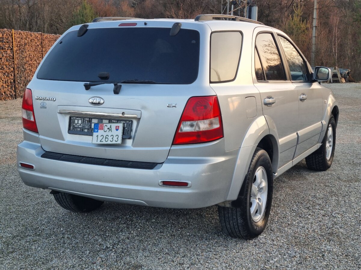 KIA SORENTO 2,5CRDi 4x4 - 9
