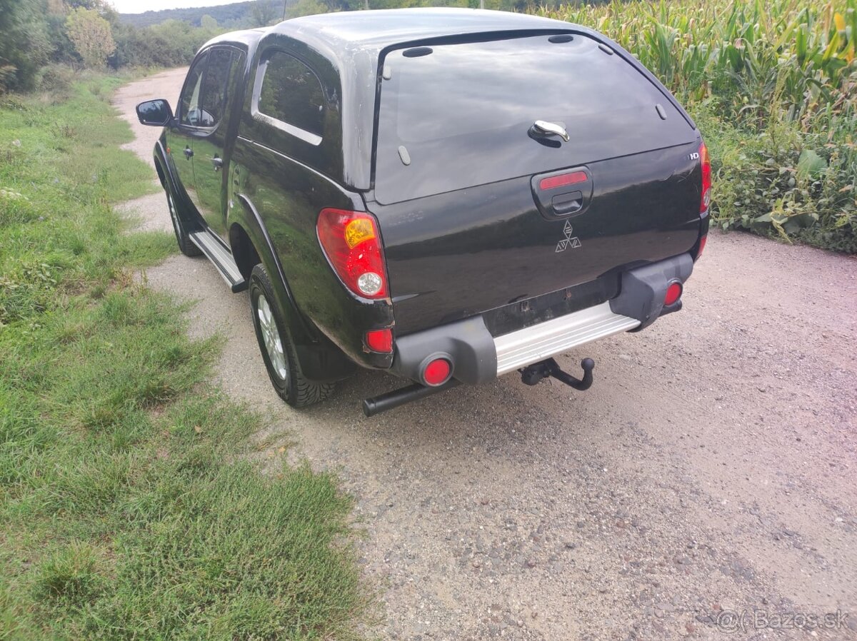 Predám mitsubishi l200 - 9