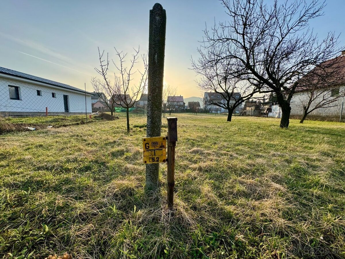 MAĎARSKO - GONC STAVEBNÝ POZEMOK 852 M2, IS NA HRANICI POZEM - 9