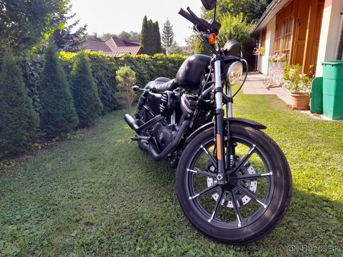 Harley Davidson Sportster 883 – výborný stav - 9