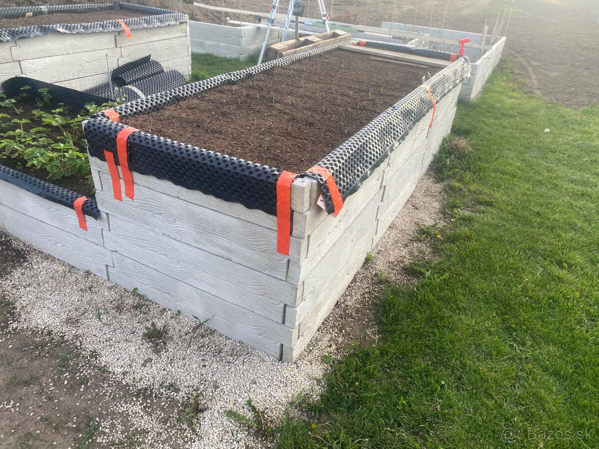 10% ZĽAVA na Betónové vyvýšené záhony ucelené zostavy - 9