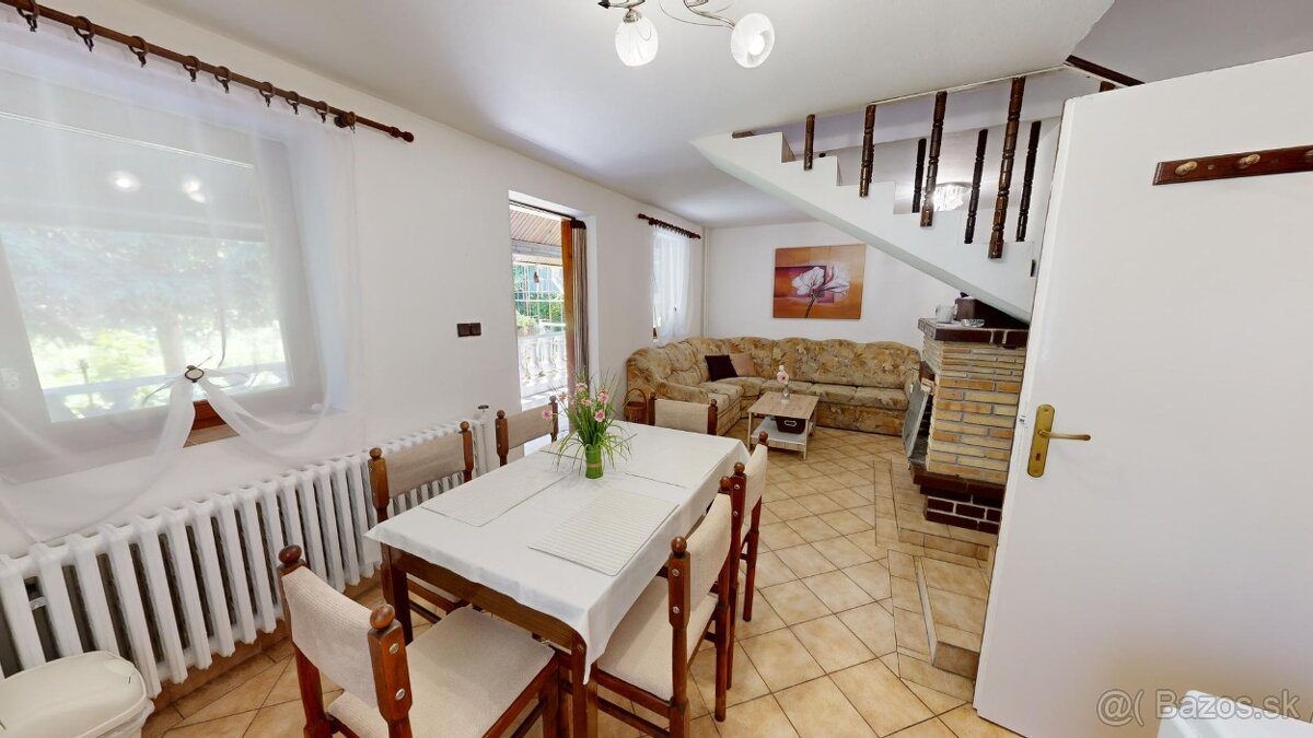 MUROVANÁ REKREAČNÁ CHATA SO ZARIADENÍM V BLÍZKOSTI ČÁRDY - 9