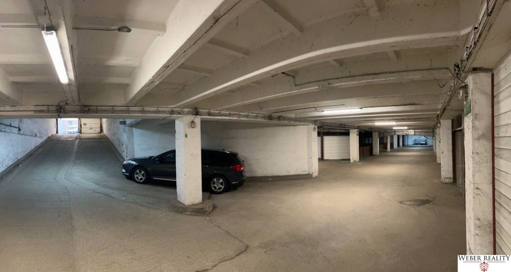 Garaz na Nivách (Liptovská ul.), vstup na ďiaľkové ovl.cena - 9