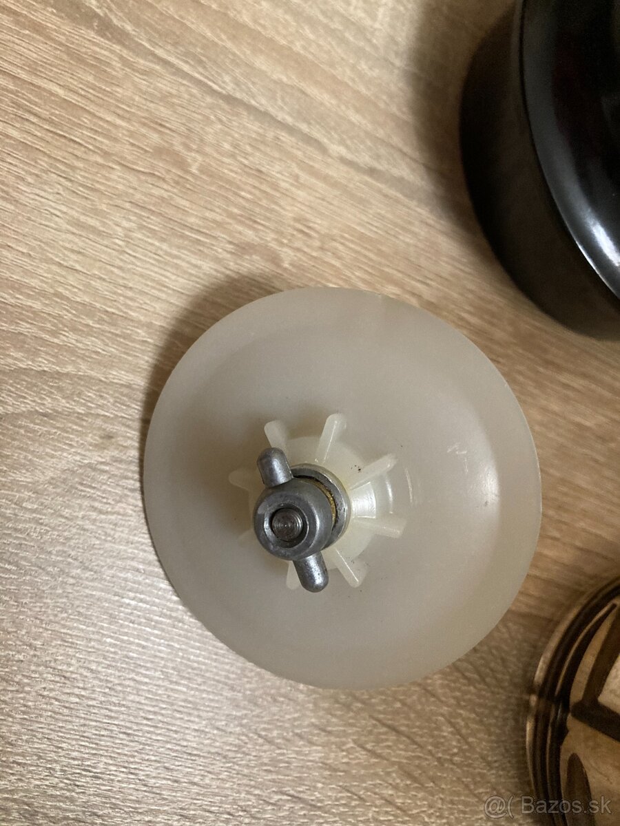 nádoby na Eta mixére - 9