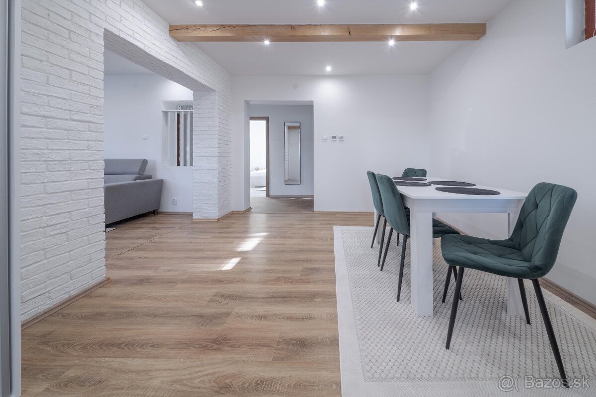 • Tehlový 2,5i RD za hranicami SR • Tornyosnémeti - 9