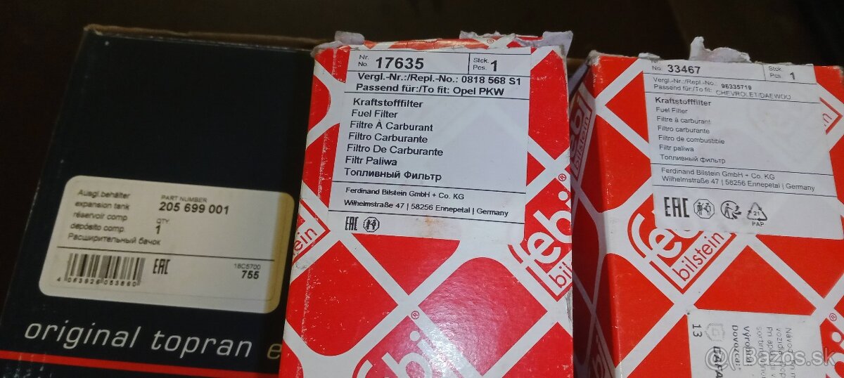 Vyrovnávacia nádobka chladiacej kvapaliny - 9