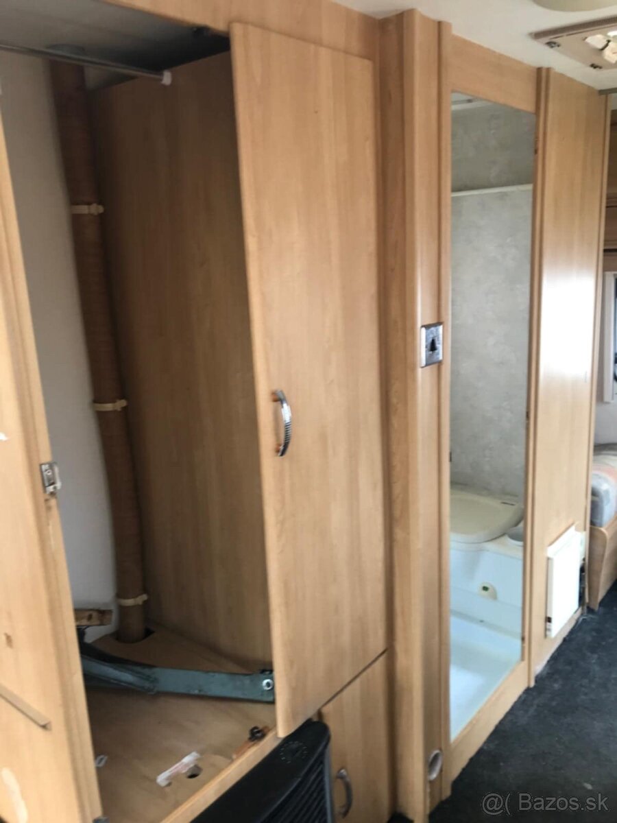 Obytny prives vhodny do záhrady Karavan - 9