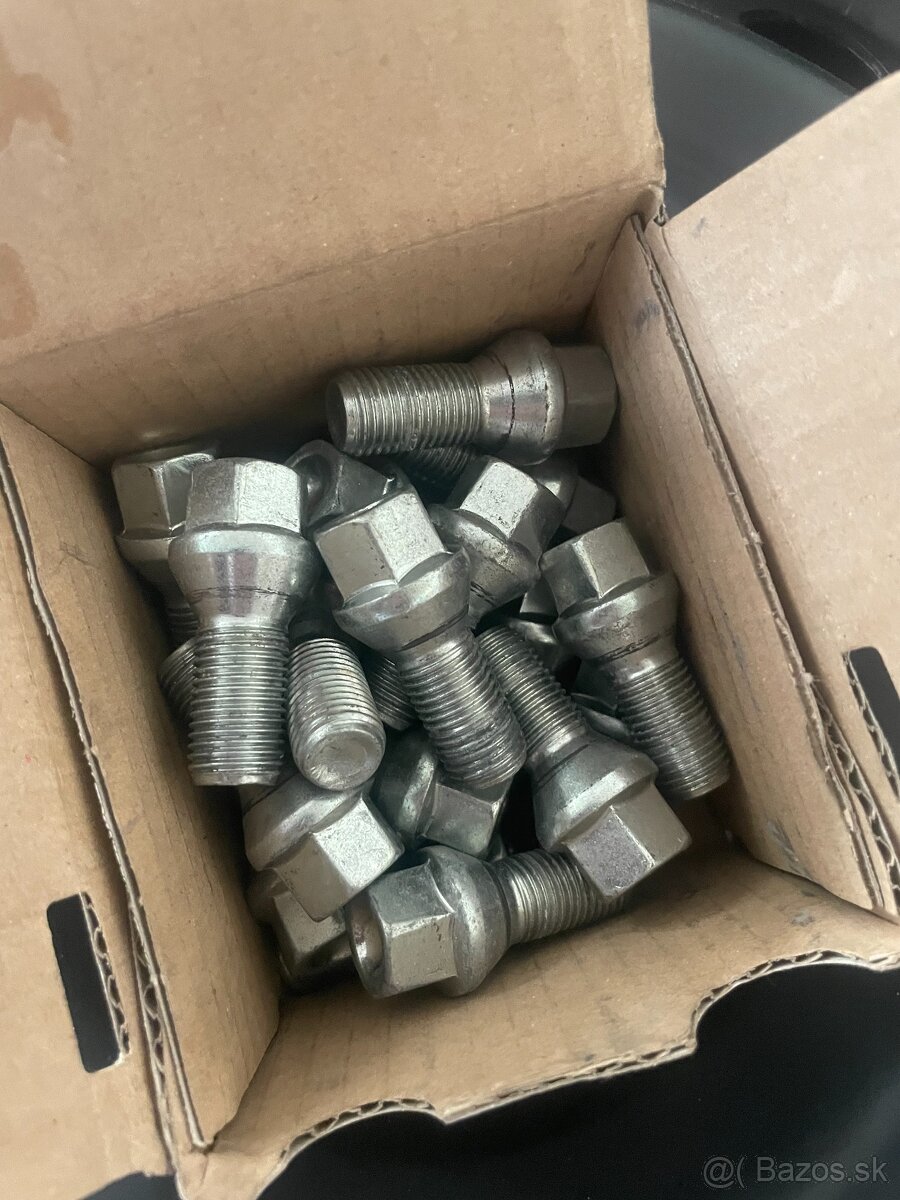 Predám novú sadu pneumatík 215/60 R16 95H - 9