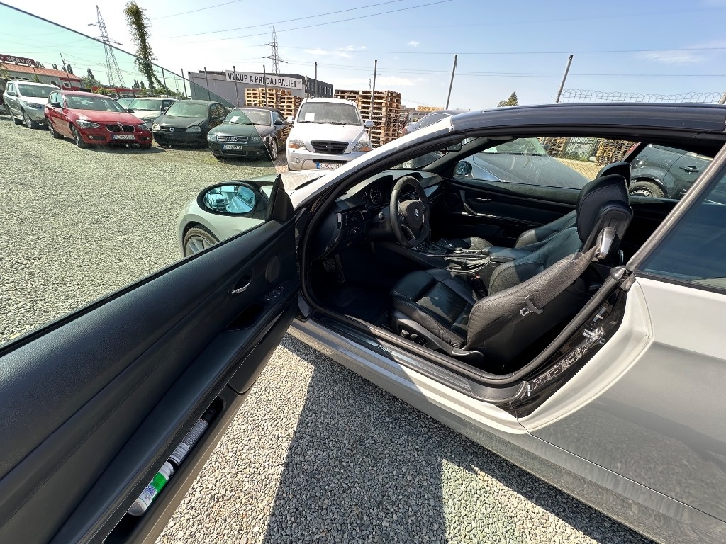 BMW Rad 3 Cabrio 335 i A/T - 9