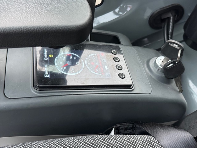 Pásový bagr Eurotrac HE20 - 9