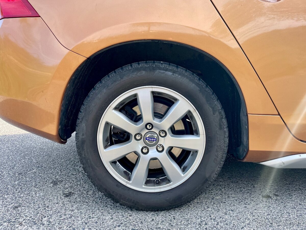 Predám Volvo S60 D3 - 9