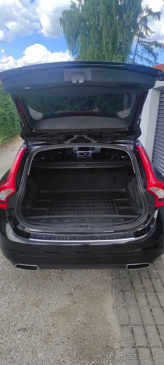 Volvo V60 D4 2.0L Drive-E Base Geartronic 133kW181HP A8 - 9