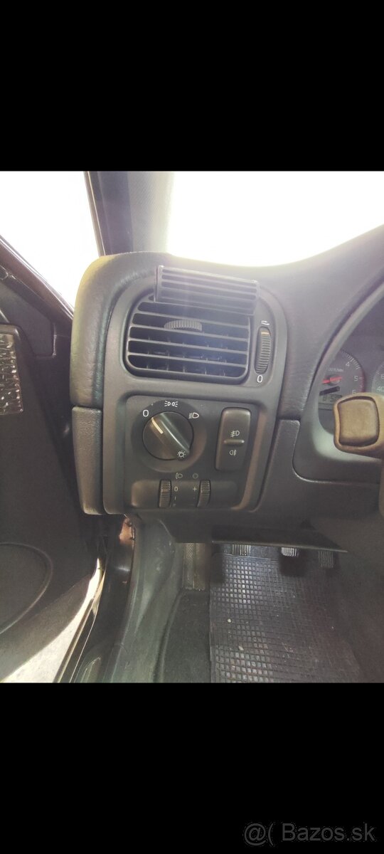 Volvo S40 1.9 TDI - 9