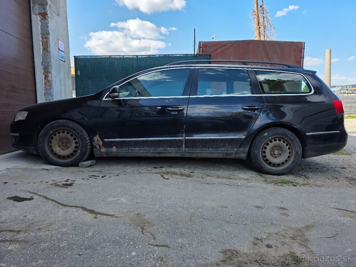 kufor VW Passat B6 sedan - 9