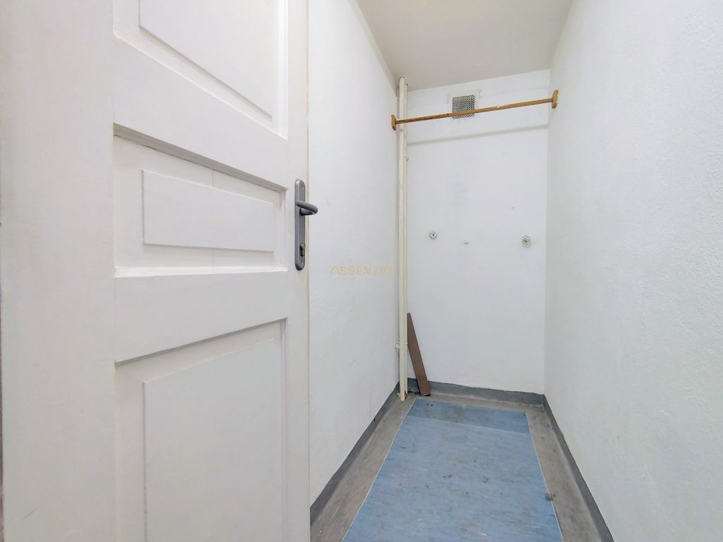 Veľkorysý administratívny priestor 260 m² - Odborárske námes - 9