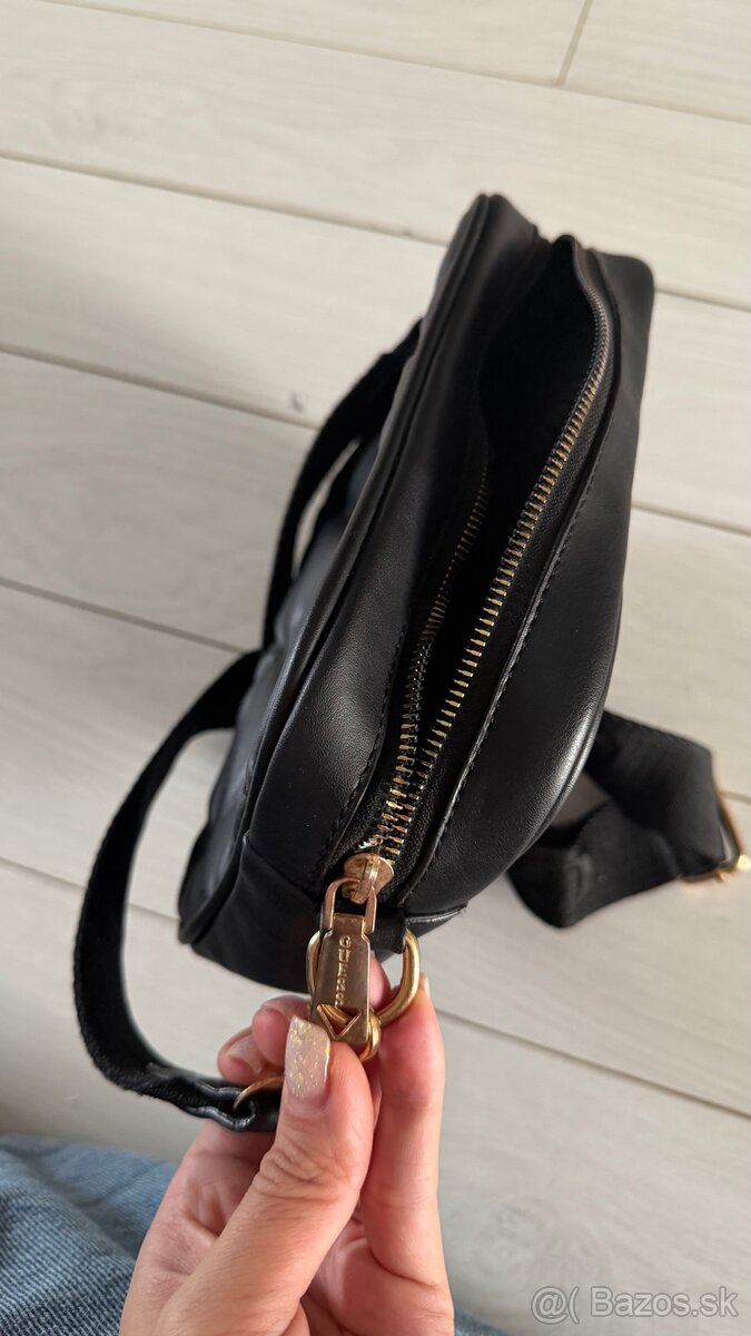 Kabelka Guess - 9