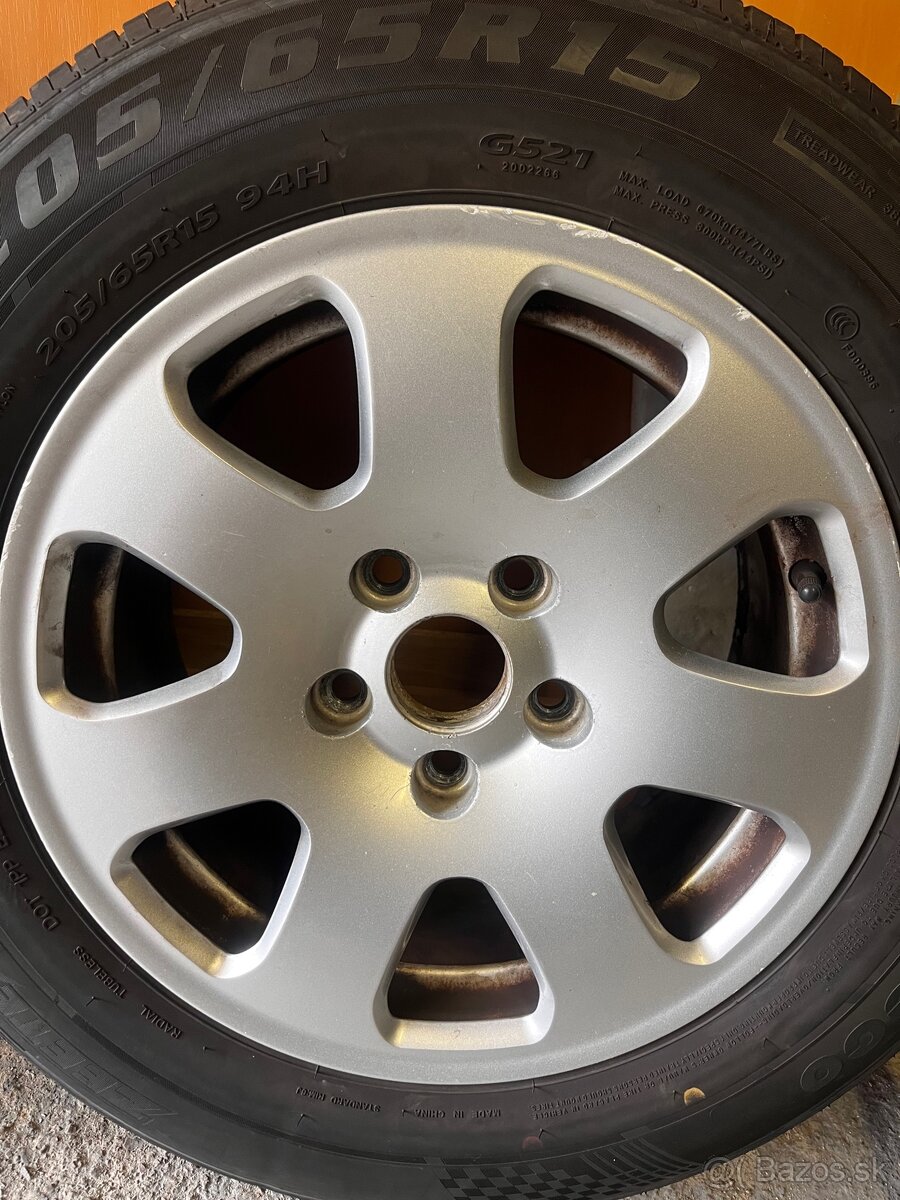 Letné pneu 205/65 R15 na diskoch - 9