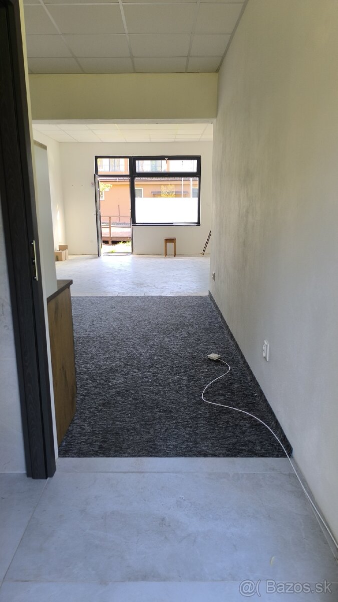 Prevádzková budova,obchodné priestory - 9