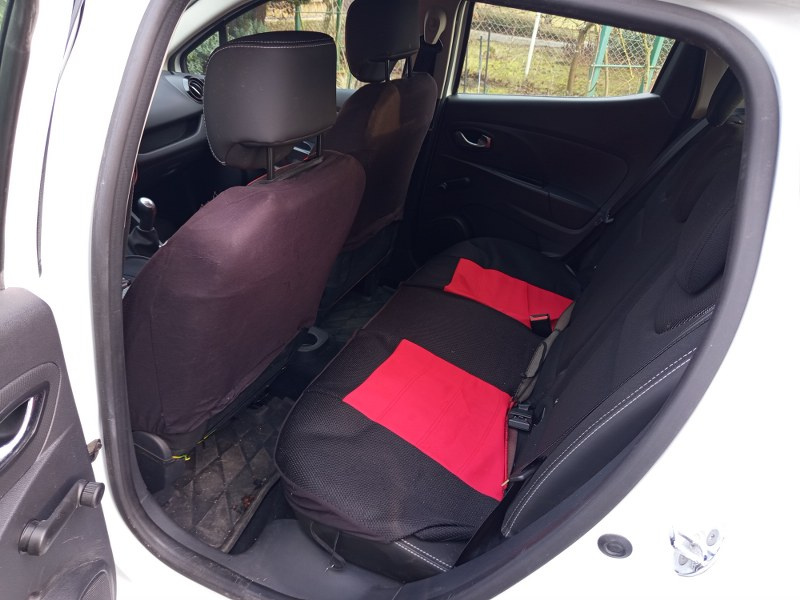 Predám Renault Clio r.v. 2016 , 39 964km - 9