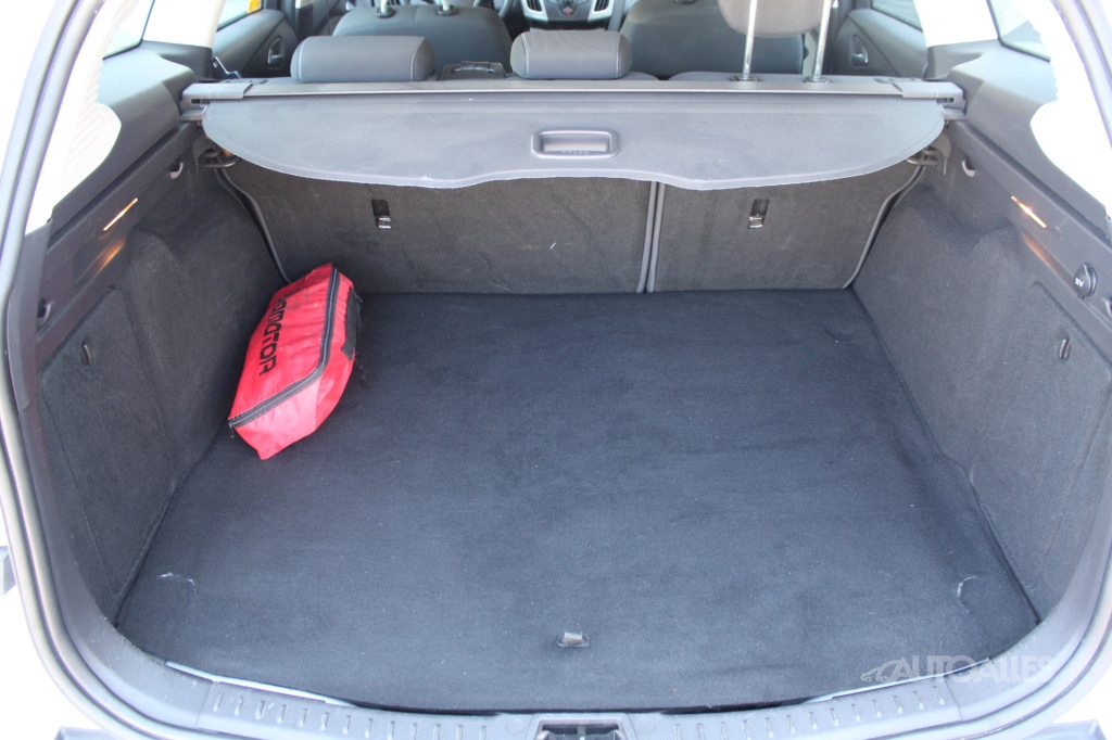 Ford Focus Combi 1,0 ECOBOOST 74 kW TREND - 9