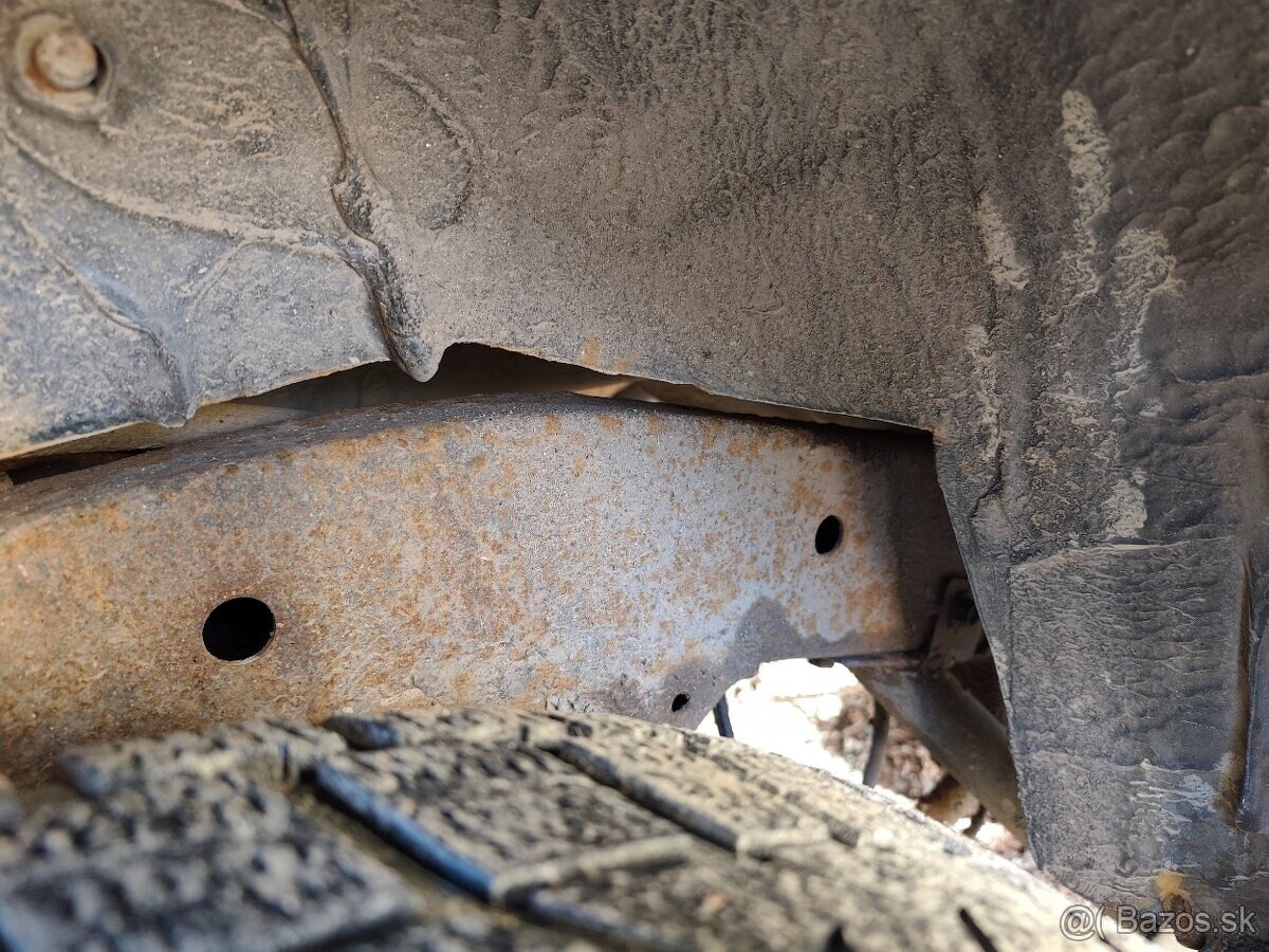 Nissan Terrano 3.0 - 9