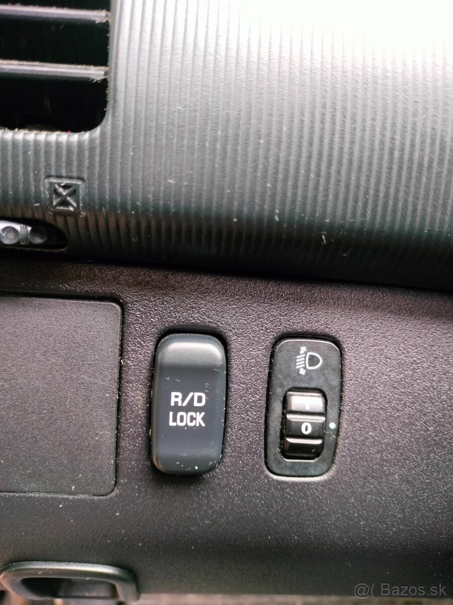 Predám Mitsubishi L200 - 9