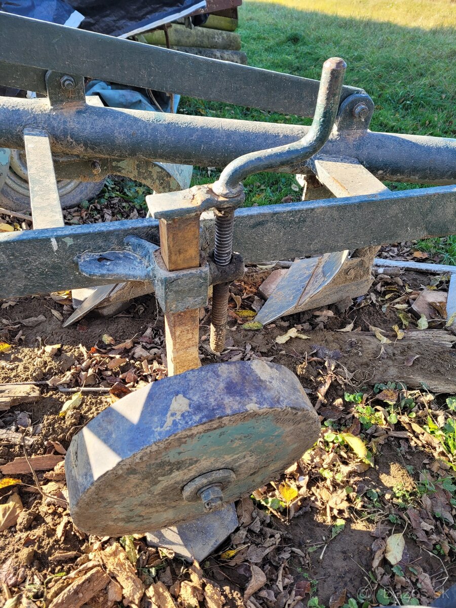 Predám kvalitný pluh štvorák - 9