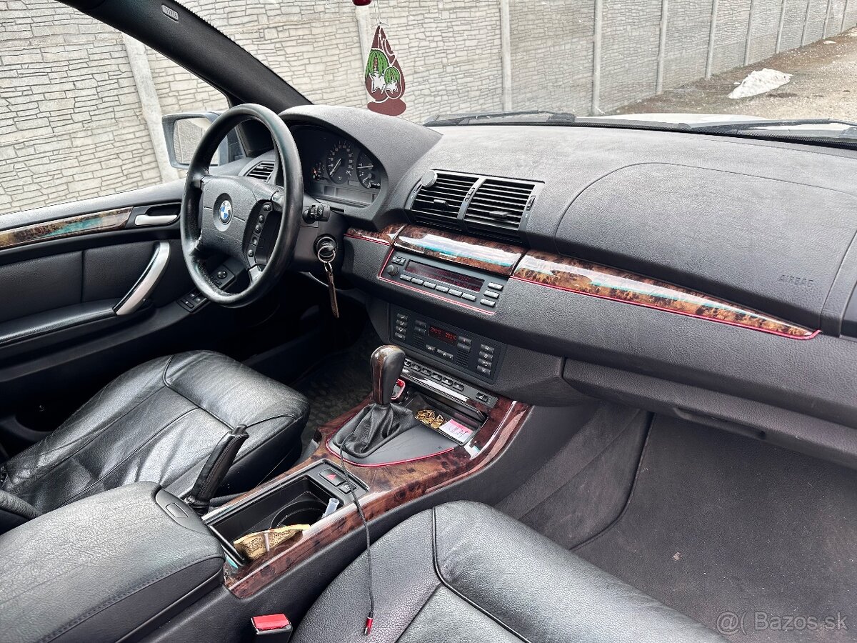 BMW x5 3,0tdi - 9