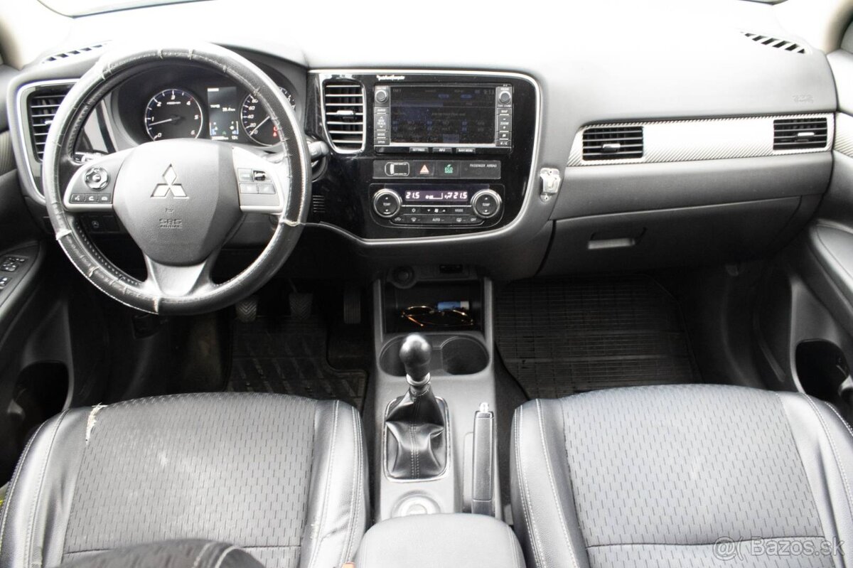 Mitsubishi Outlander 2.2 DI-D Intense - 9
