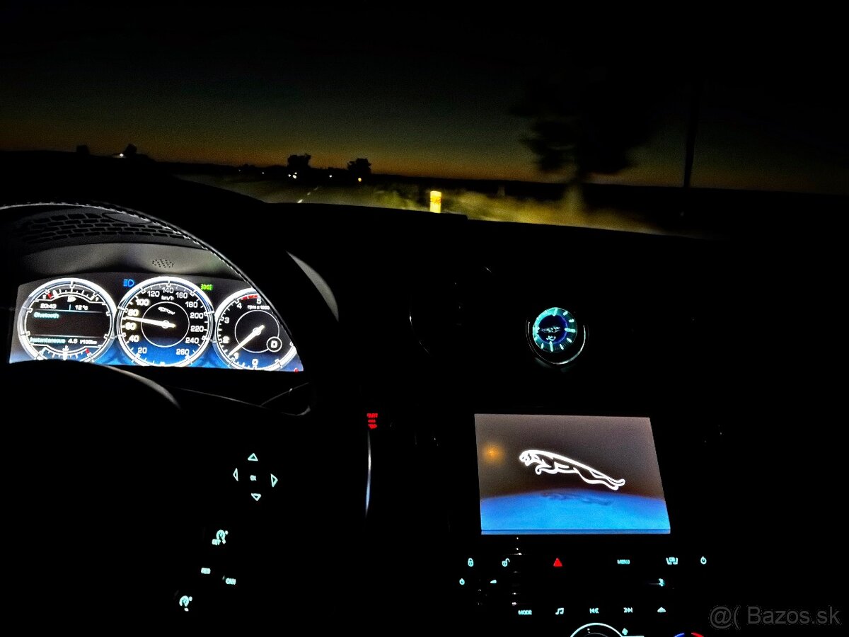 Predám JAGUAR XJ X351 3.0L DIZEL - 9