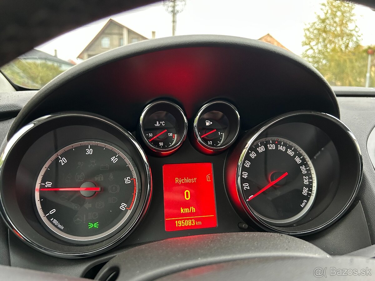 Opel Astra 1.7 CDTI 130k Active 2013 - 9