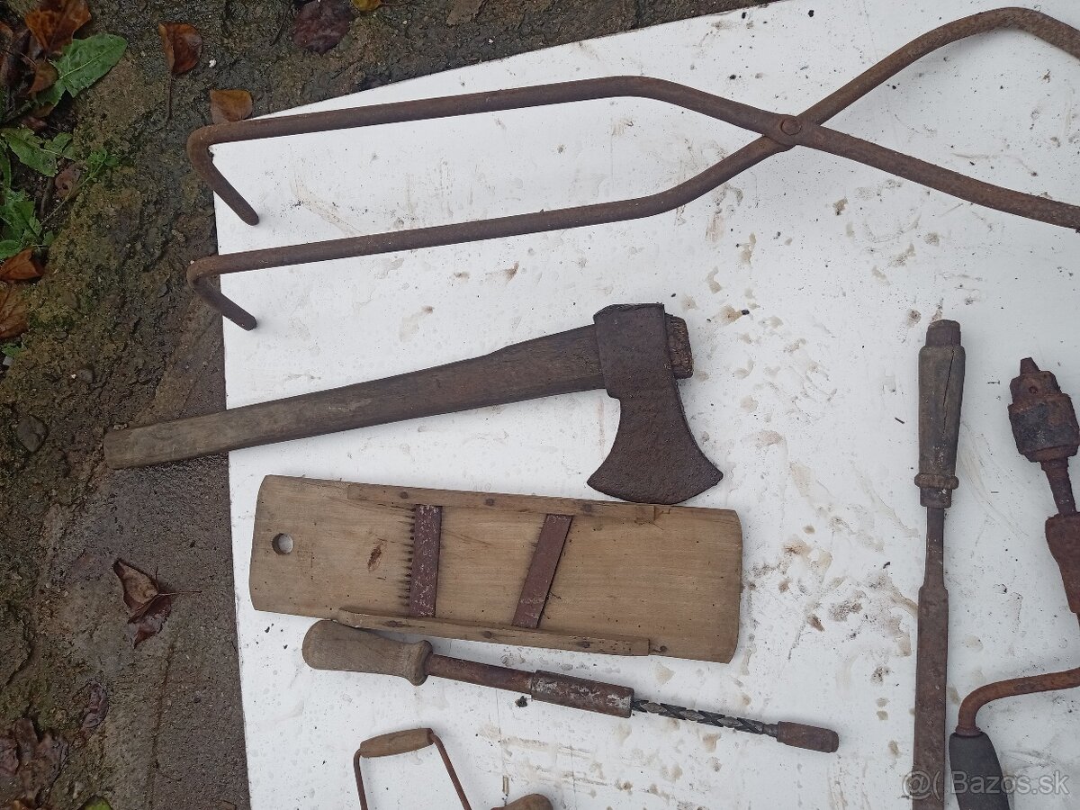Staré náradie na dekoráciu - 9