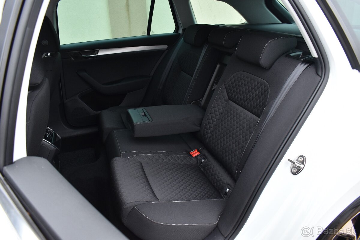 ŠKODA SUPERB 2.0 TDI COMBI DSG//ACC/LANE/LED/VIRTUAL - 9