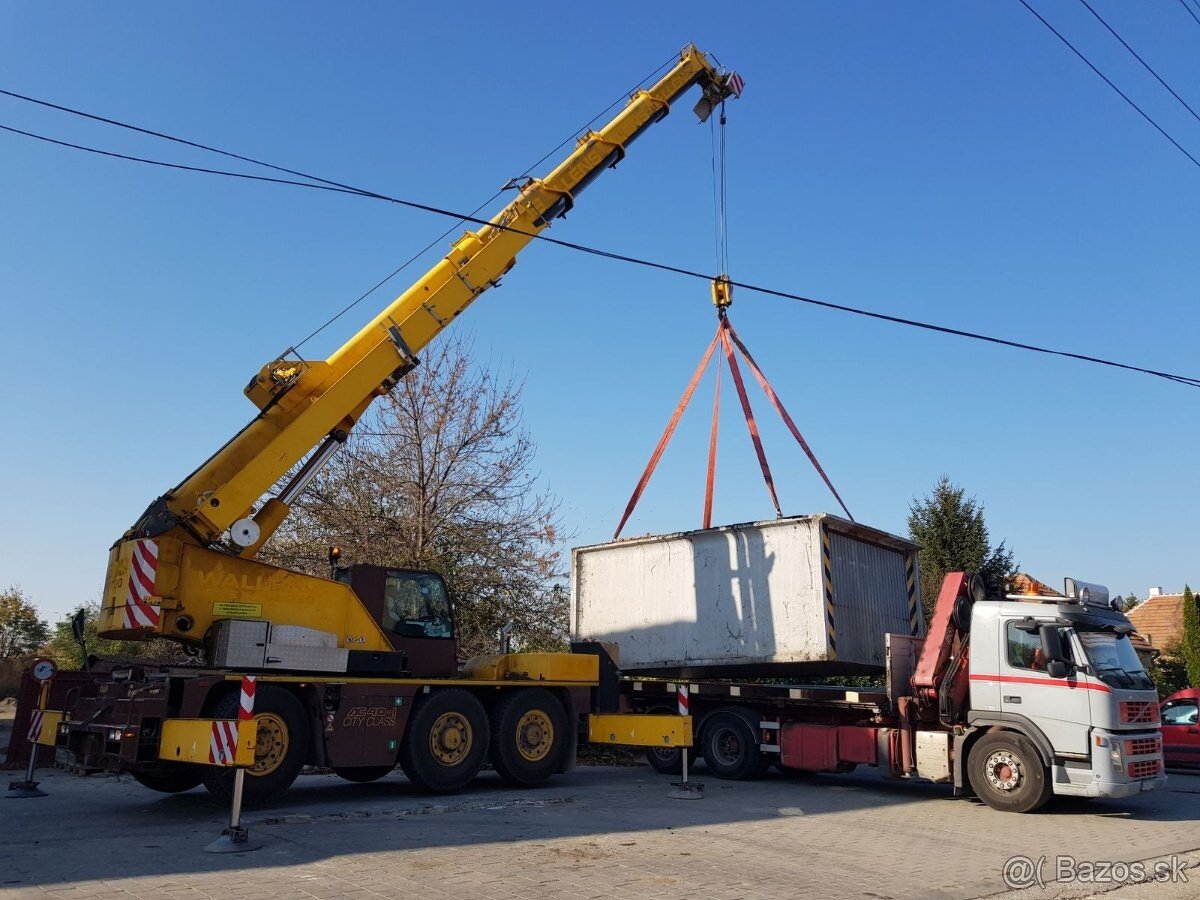 Autodoprava s hydraulickou rukou a sklápač - 9