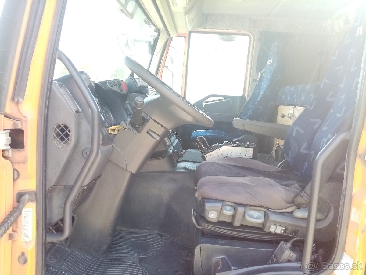 Iveco Stralis reťazový nosič kontajnerov - 9