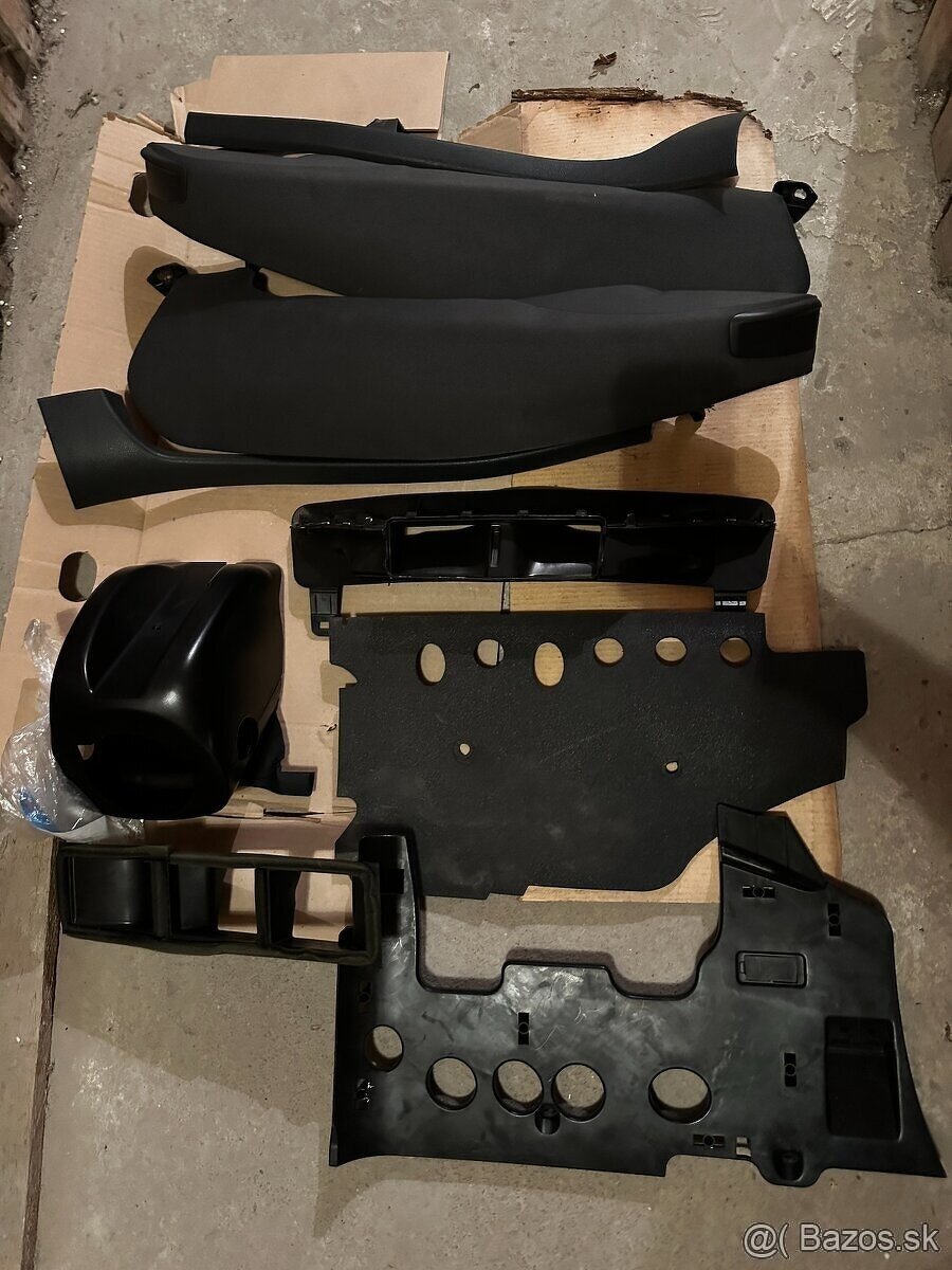 plasty z interieru VW golf 5 combi 2009 - 9