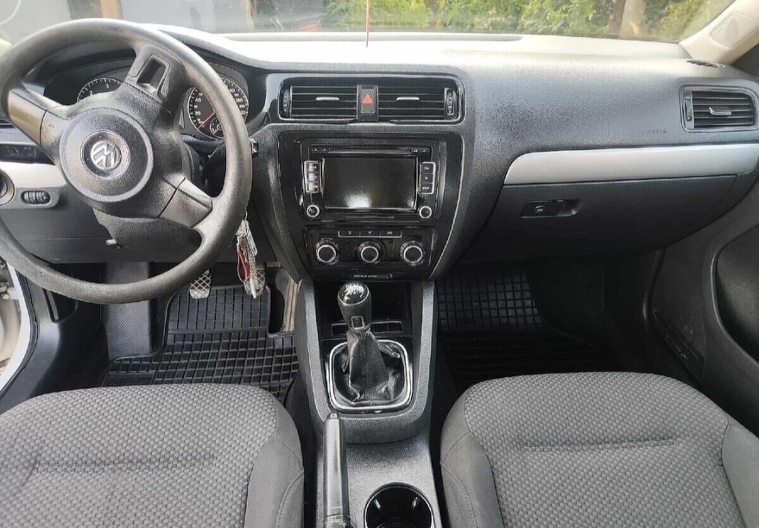 Volkswagen Jetta 1.6 TDI, STK+EK 7/2027✅ - 9