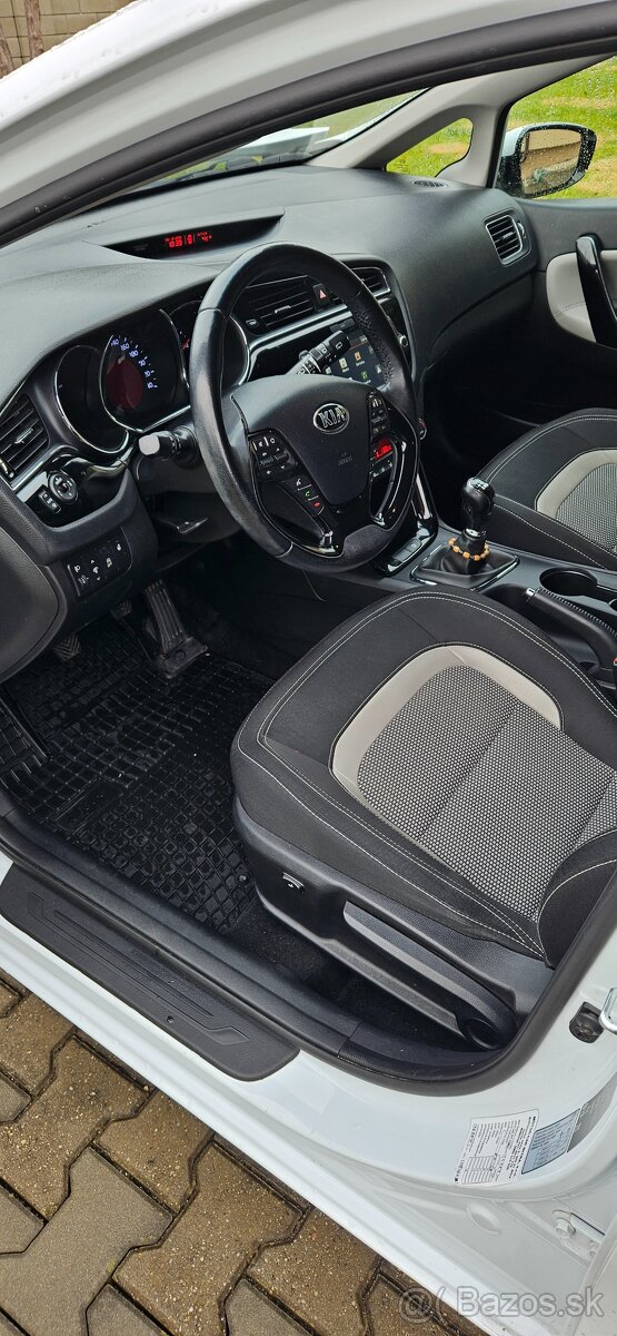 Kia Ceed 1,4 benzín, Gold 2018 - 9