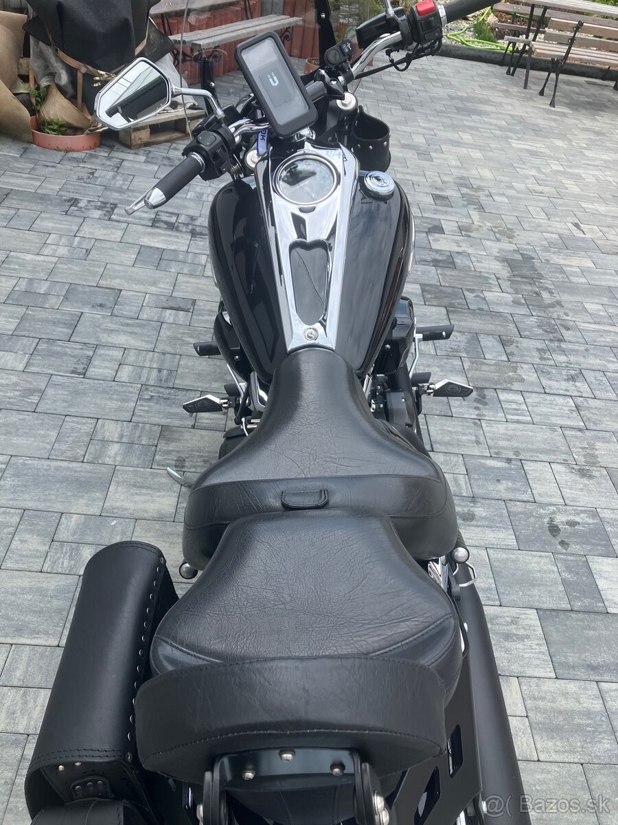 Yamaha Raider XV 1900 - 9