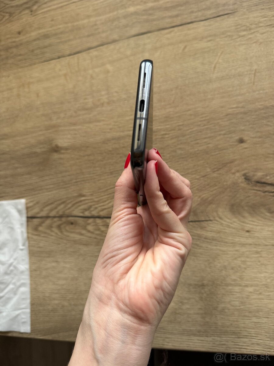 Google Pixel 8 Pro 128GB cierny dual sim - 9