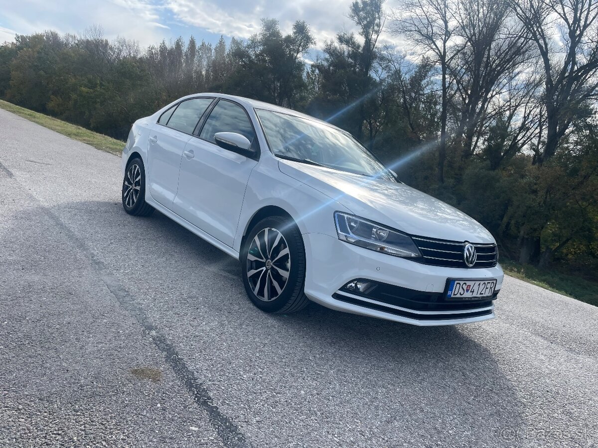 Volkswagen Jetta 1.2 TSI Business - 9