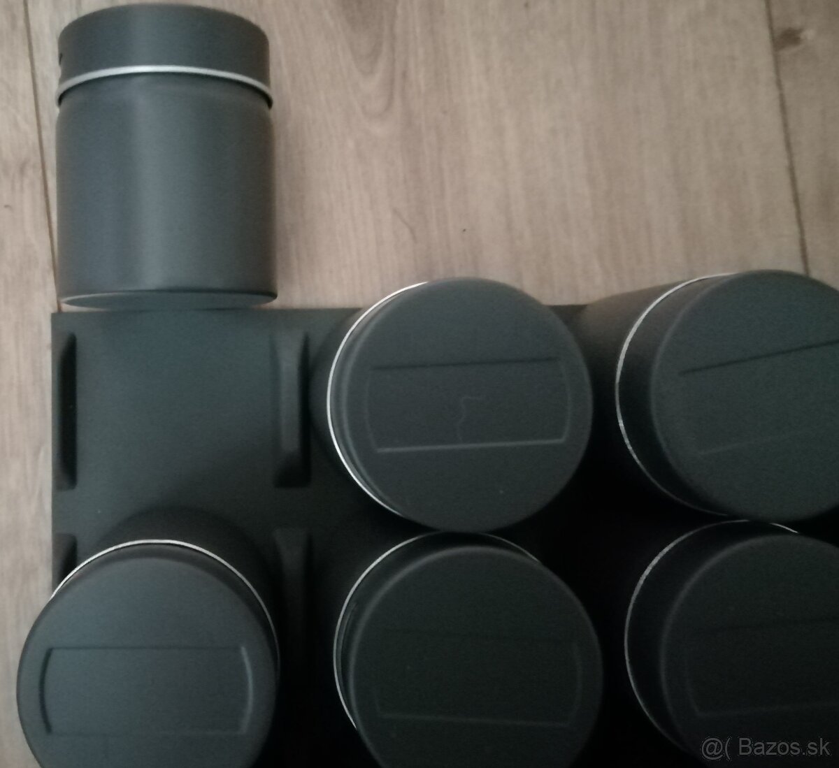 Nohy,Na sporak,Koreničky do zásuvky, Príborník do zásuvky - 9