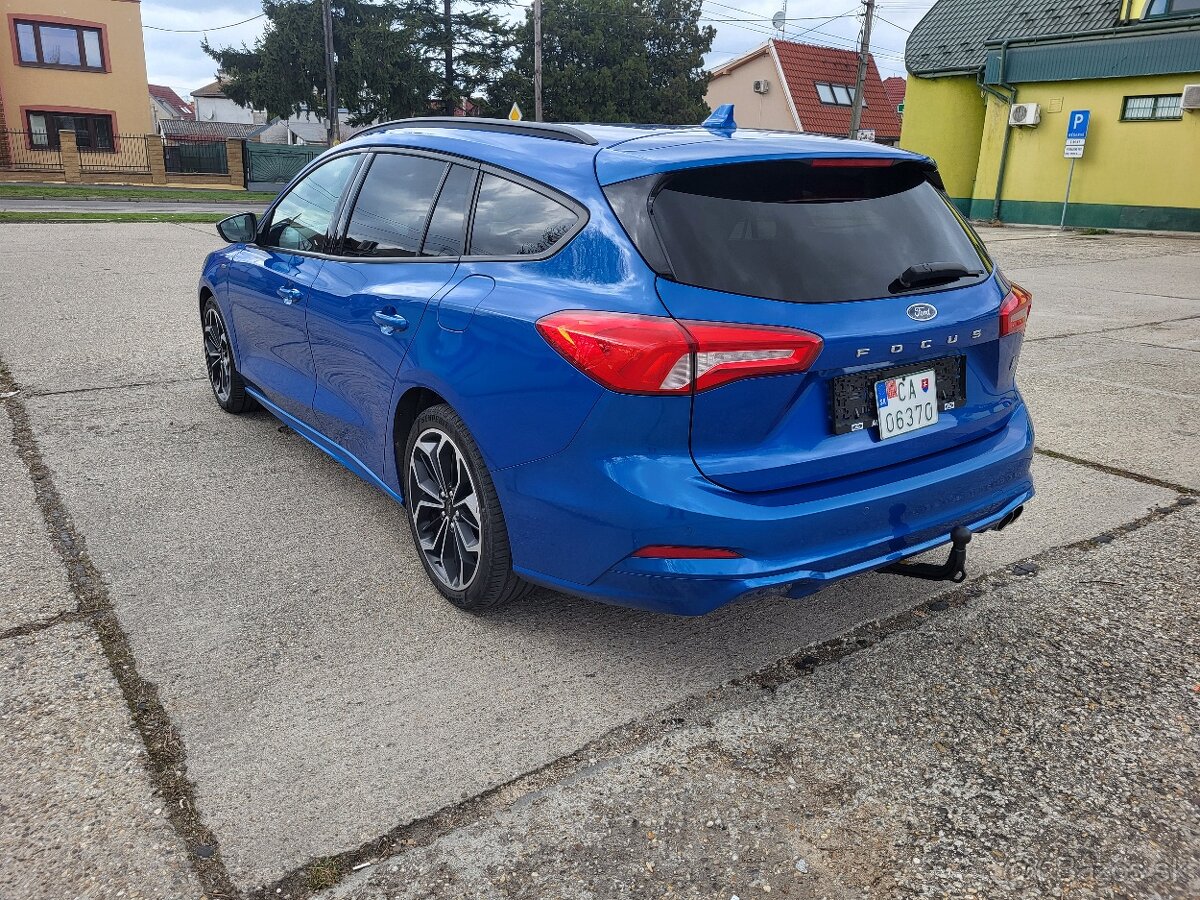 Ford Focus ST.line - 9