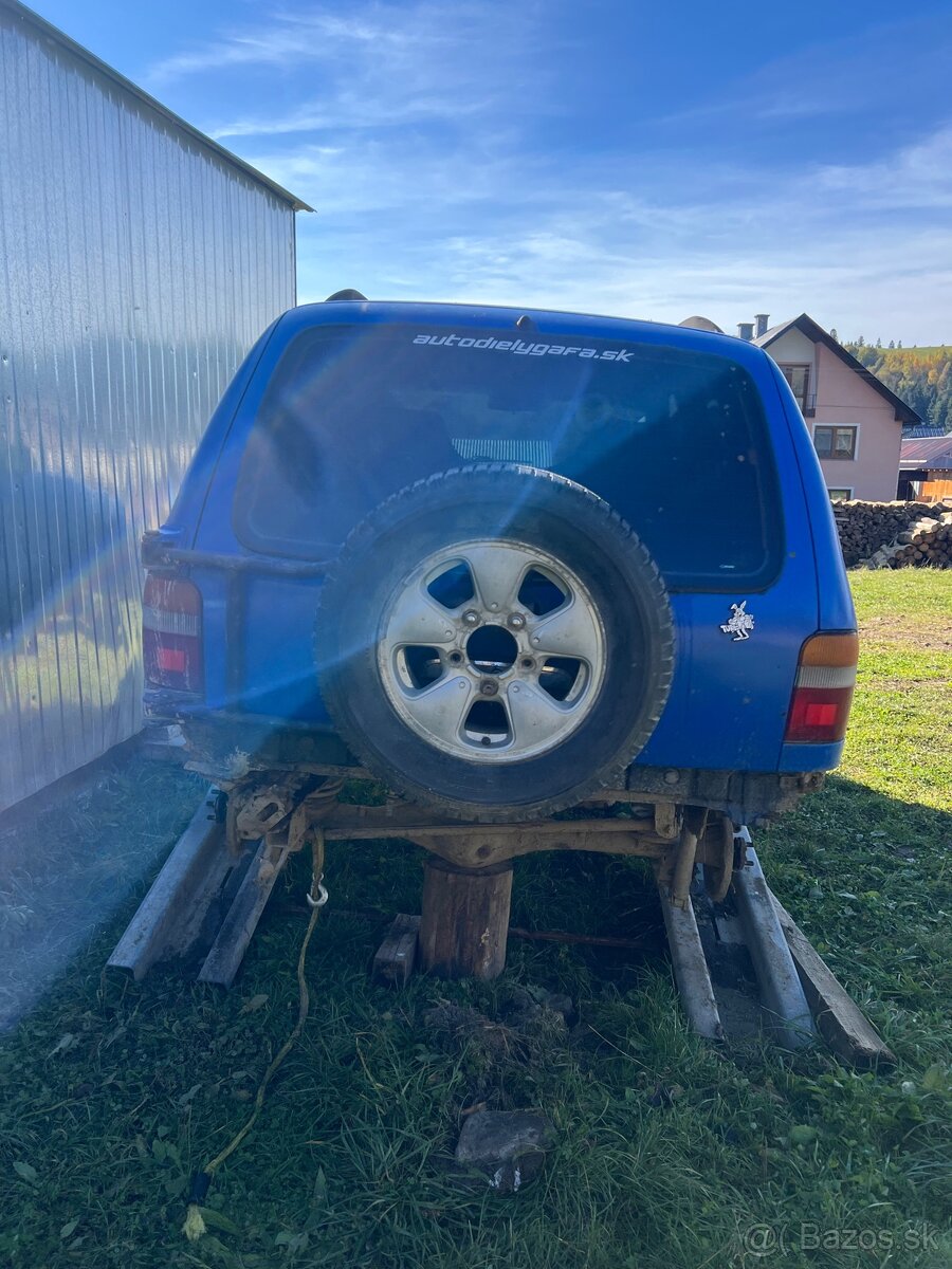 Rozpredam Kia Sportage 2,0 16v - 9