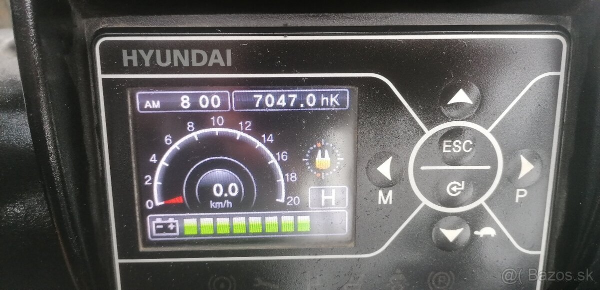 HYUNDAI 30BH-9 AKU triplex, boční posuv - 9