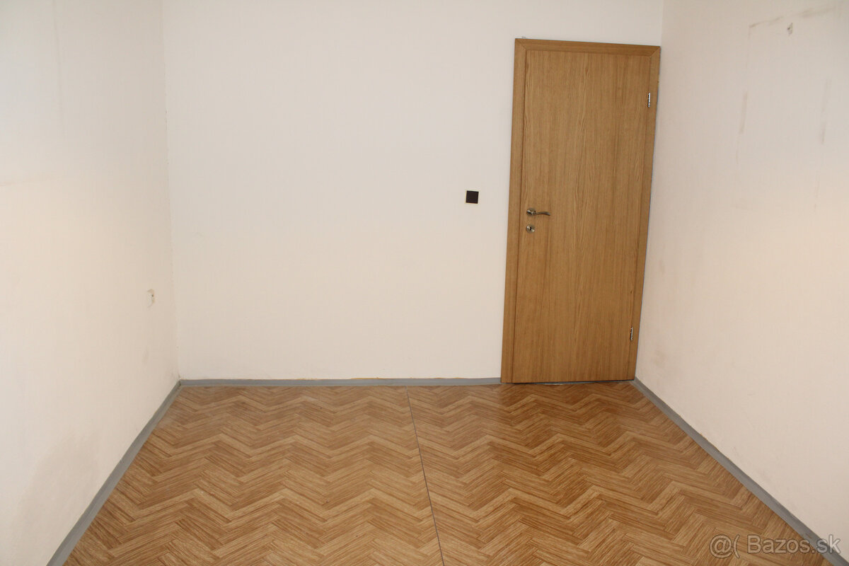 SPEKTRUM REALITY- Na Predaj 3-izbový byt, 72 m2 s loggiou, P - 9