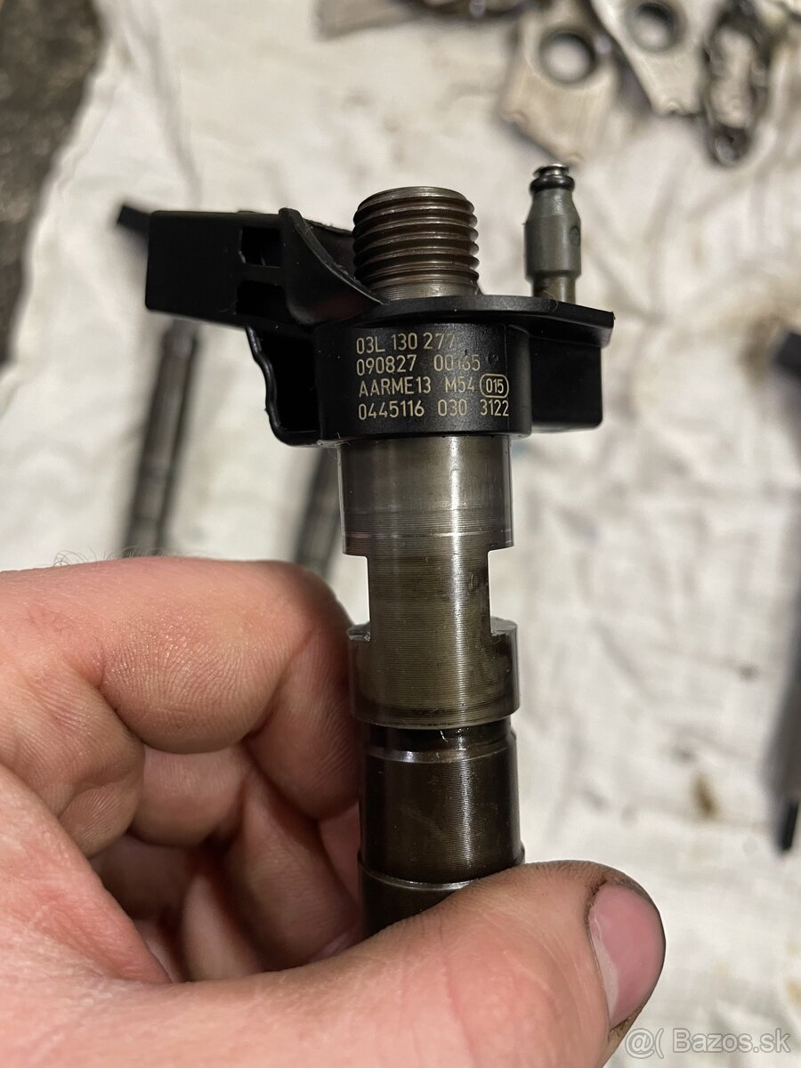 Vstreky 2.0 TDi 03L 130 277 - 9