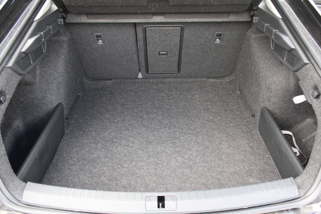 Škoda Octavia 2,0 TDi 85 kW ACTIVE - 9